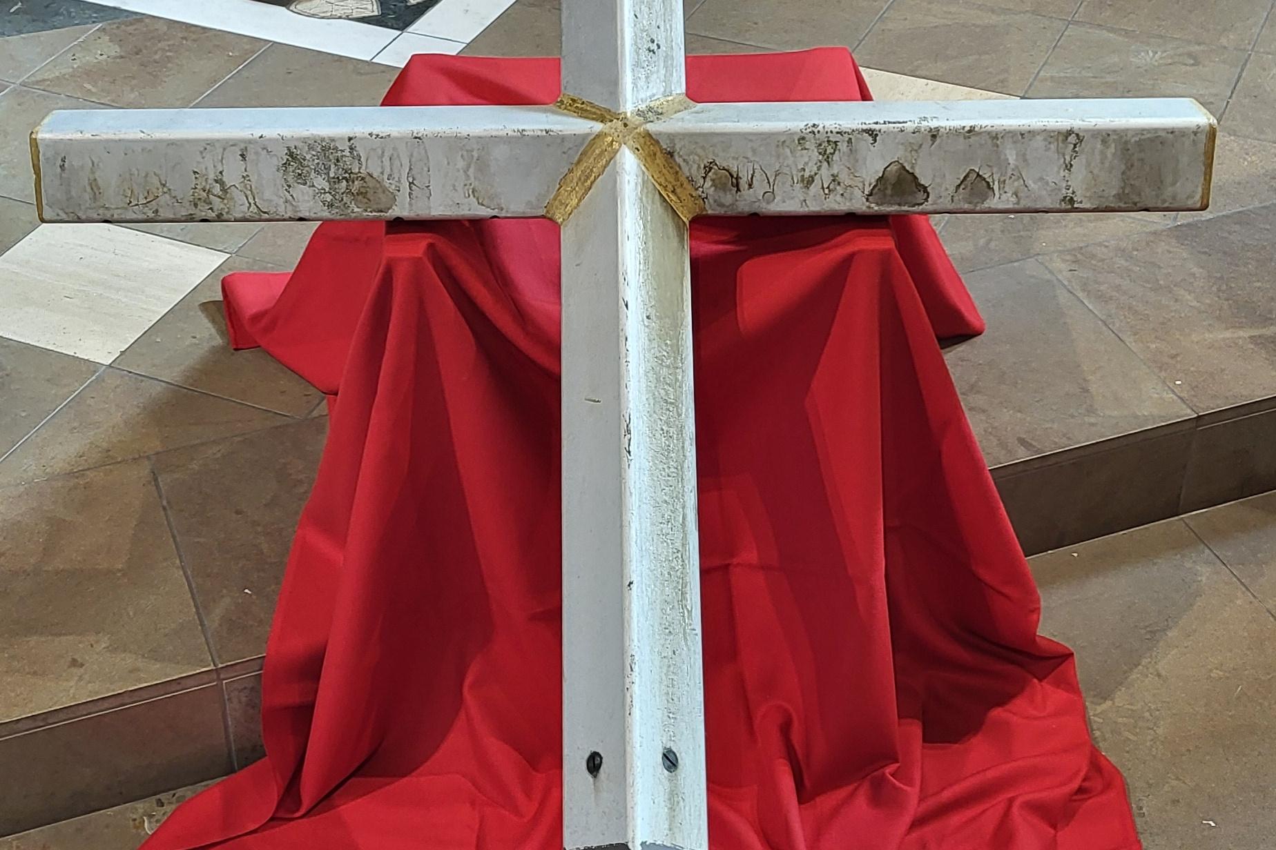 Dachkreuz Cuf
